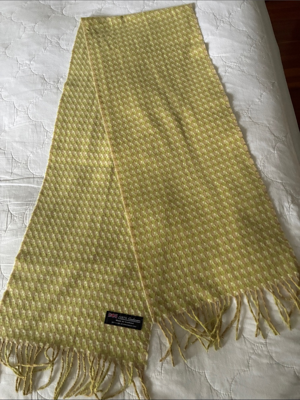 Unusual cashmere scarf in EUC, made in Scotland